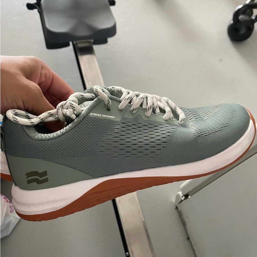 STRIKE MVMT trainers